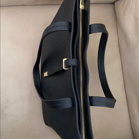 Vince Camuto Leila small leather tote black - Picture 4 of 5